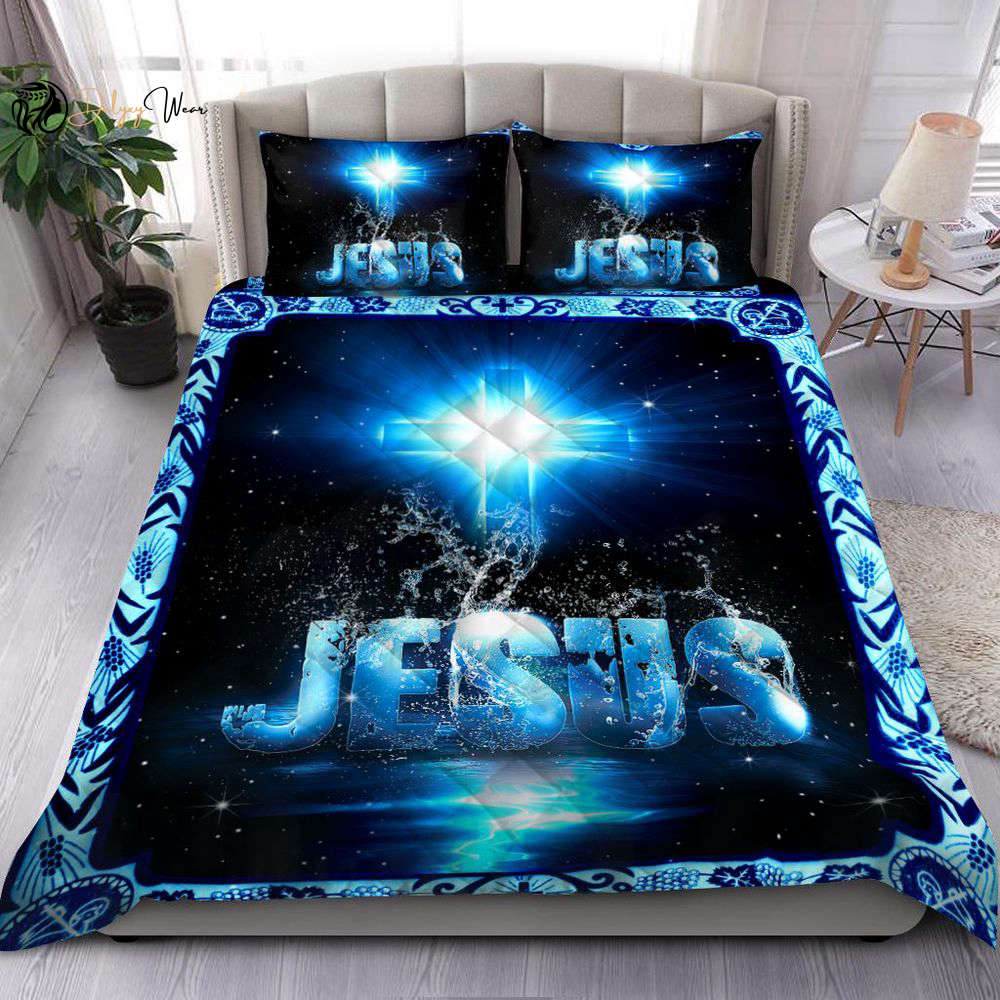 Divine Jesus Quilt Bedding Set: Perfect Gift for Believers