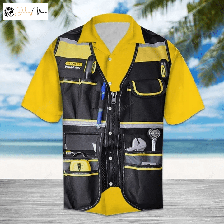 Stylish Hawaiian Shirt Gift for Men Women Fans with Electrician Suit Pattern – Perfect for Good Looking Men