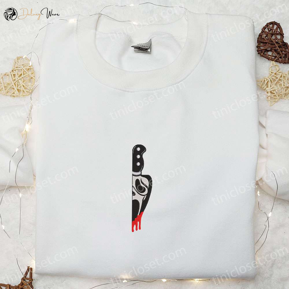 Spooky Halloween Villain Embroidered Sweatshirt: Scary Knife Bloody Red Hoodie – Perfect Gift for Halloween Lovers