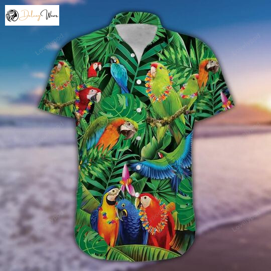 Hawaii Shirt Gift for Men Women Fans: Vibrant Parrots in Tropical Green – Perfect for Hawaiian Vibes!