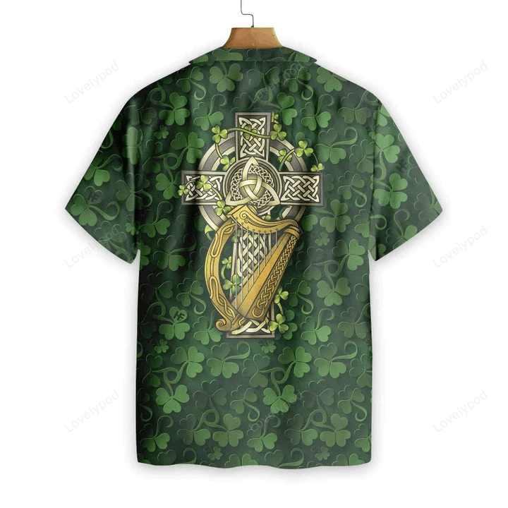 Hawaiian Aloha Shirt Gift for Men Women Fans: St Patrick s Day Shamrock & Irish Day Designs