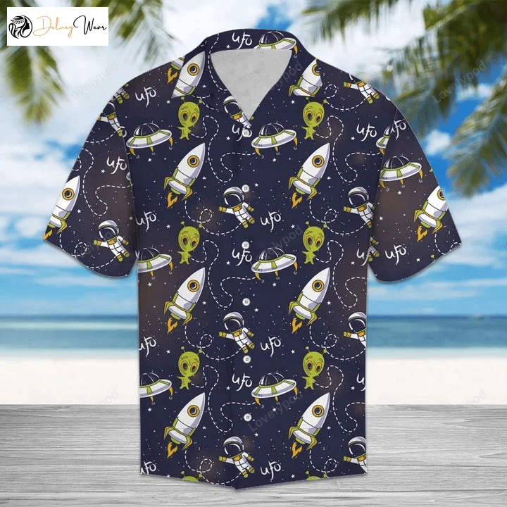 Space-Themed Hawaiian Shirt: Amazing UFO & Alien Design Perfect Summer Attire for Men & Women
