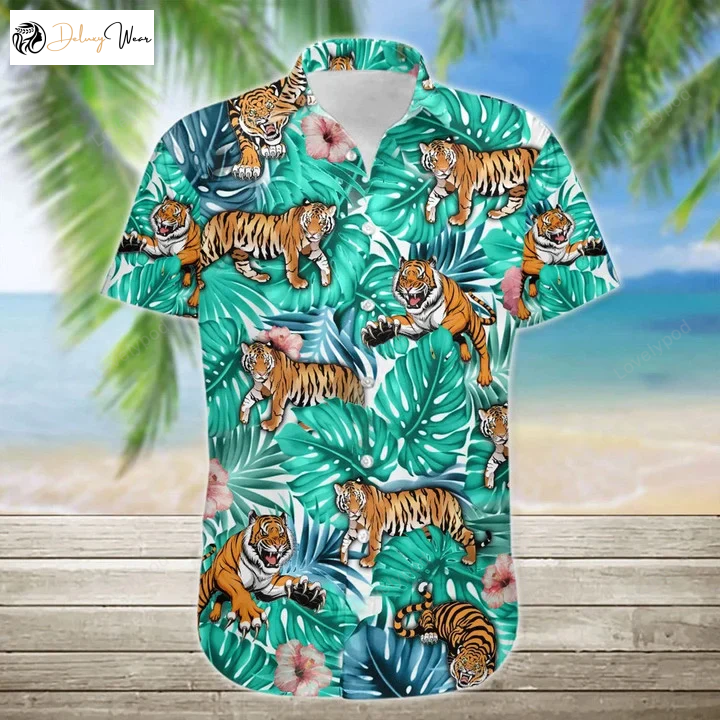 Exude Jungle Vibes with Wild Tiger Tropical Hawaiian Shirt Gift for Men Dad Father – Unique Design for a Tropical Adventure!
