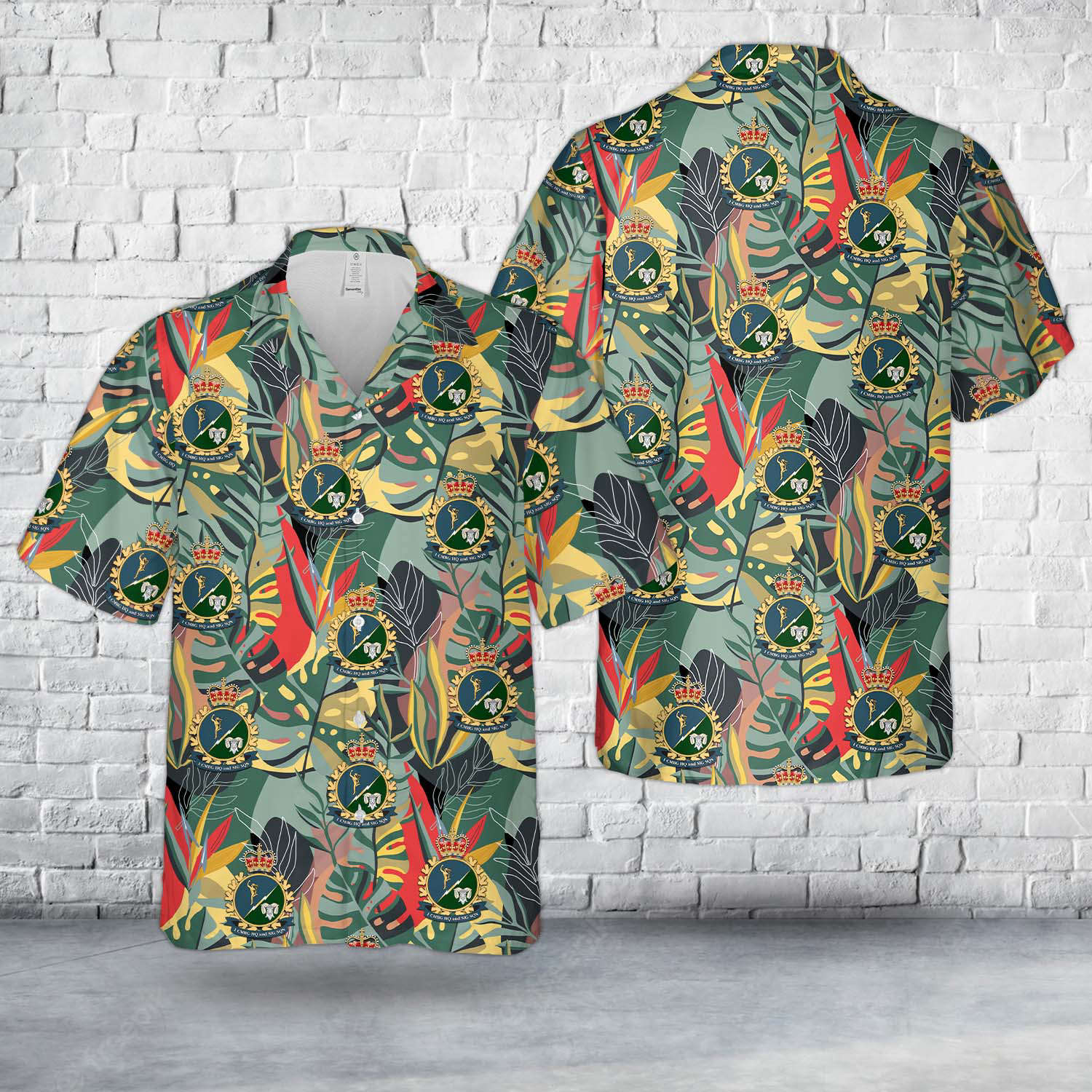 Canadian Army, 1 Canadian Mechanized Brigade Group Headquarters and Signal Squadron Hawaiian Shirt Gift for Men Dad Father Gift for Men Dad Father