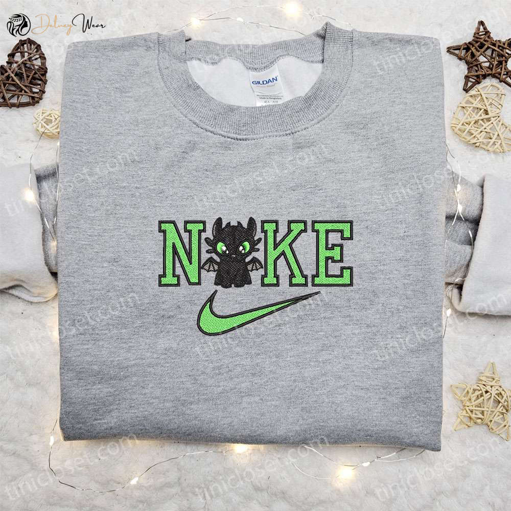 Chibi Toothless x Nike Cartoon Sweatshirt – Disney Characters Embroidered Shirt: Perfect Family Gift