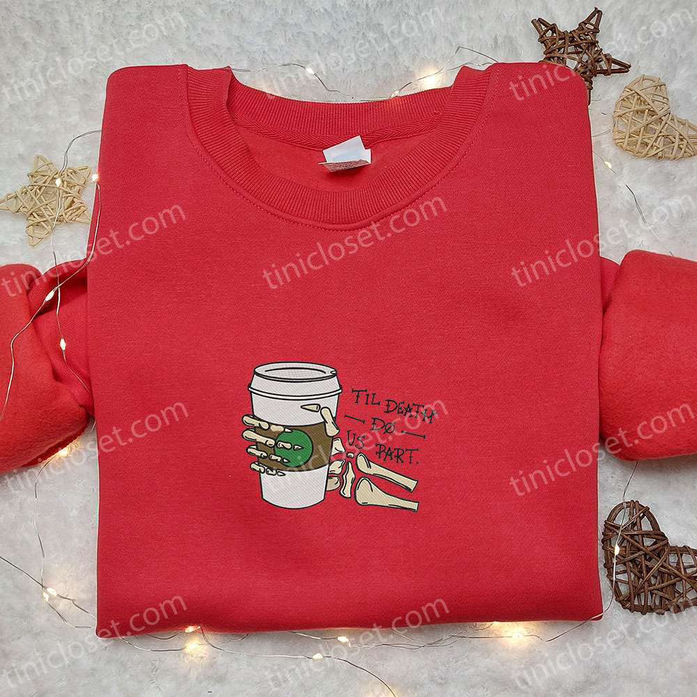 Funny Skeleton Hand Sweatshirt: Perfect Halloween Gift for Family