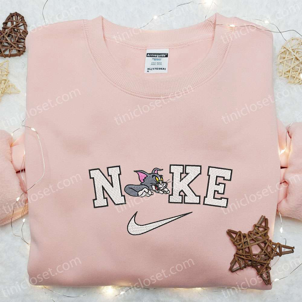 Tom and Jerry Embroidered Sweatshirt: Nike Cartoon Hoodie – Perfect Family Gift