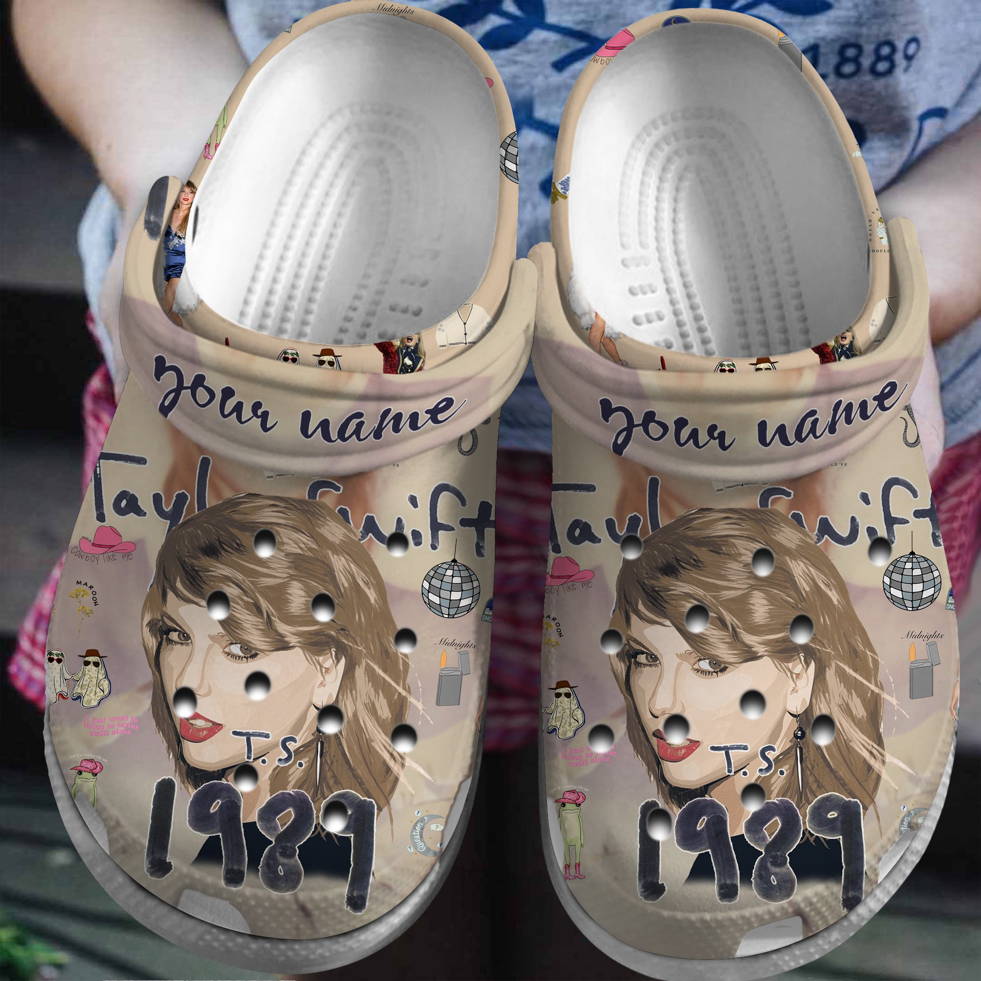 Vintage Vibes Clogs: Unique Taylor Swift Singer Shoes – Perfect Gift for Swiftie