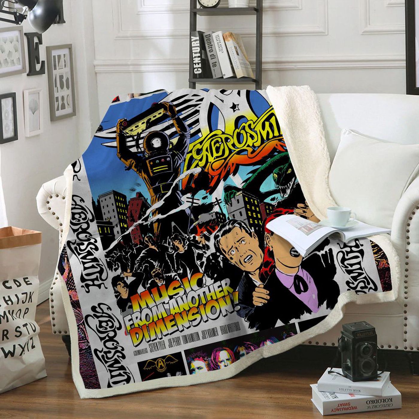 Cozy up with Aerosmith: Fleece Blanket & Quilt – Rock Band Merchandise for Ultimate Comfort!