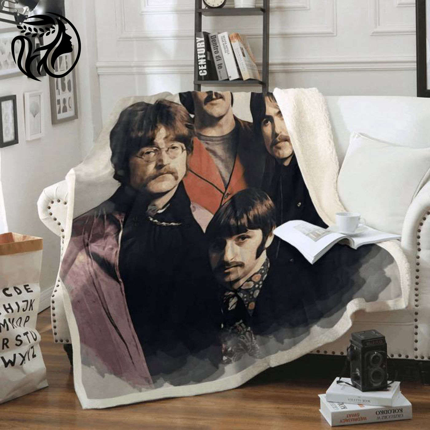 The Beatles Fleece Blanket: English Rock Band Music for Lovers – Get Cozy with this Iconic Beatles Band Merchandise!