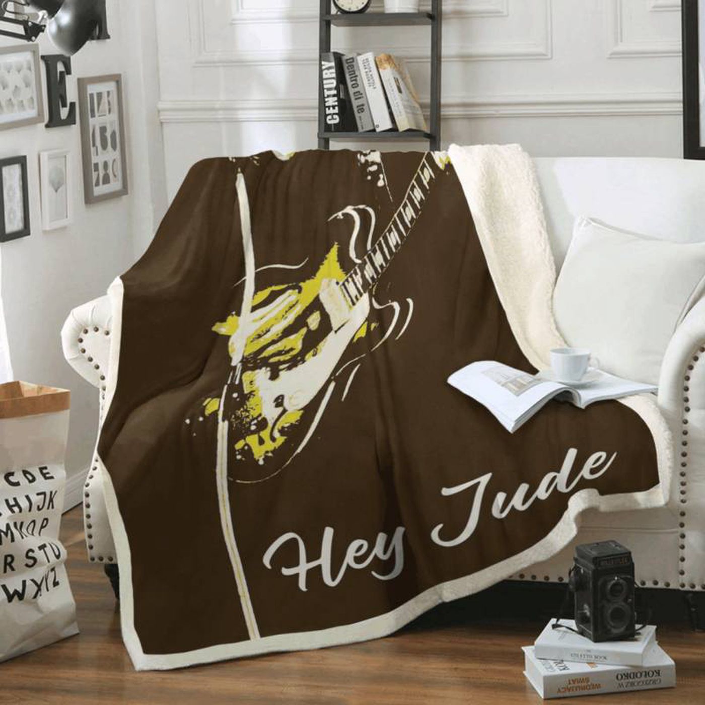 Hey Jude Song Fleece Blanket – Iconic Liverpool Band The Beatles Merchandise