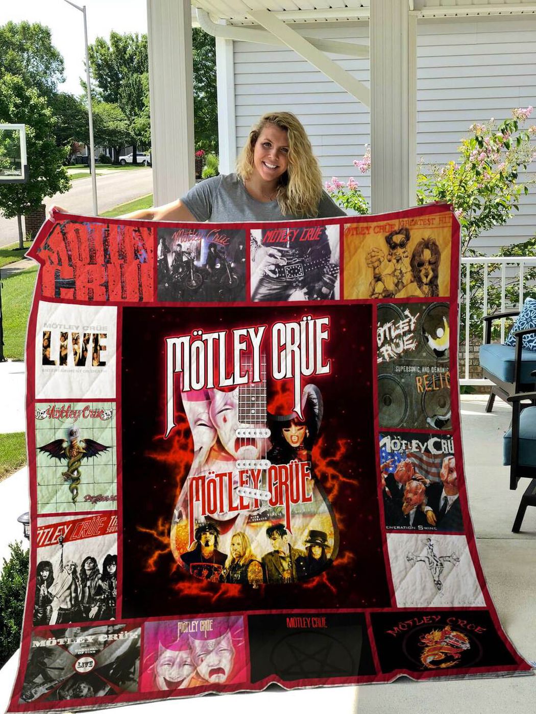 Motley Crue 1 Quilt Blanket G95: Rock Your Nights with this Stylish and Cozy Bedding Motley Crue 1 Quilt Blanket G95: Rock Your Nights with this Stylish and Cozy Bedding