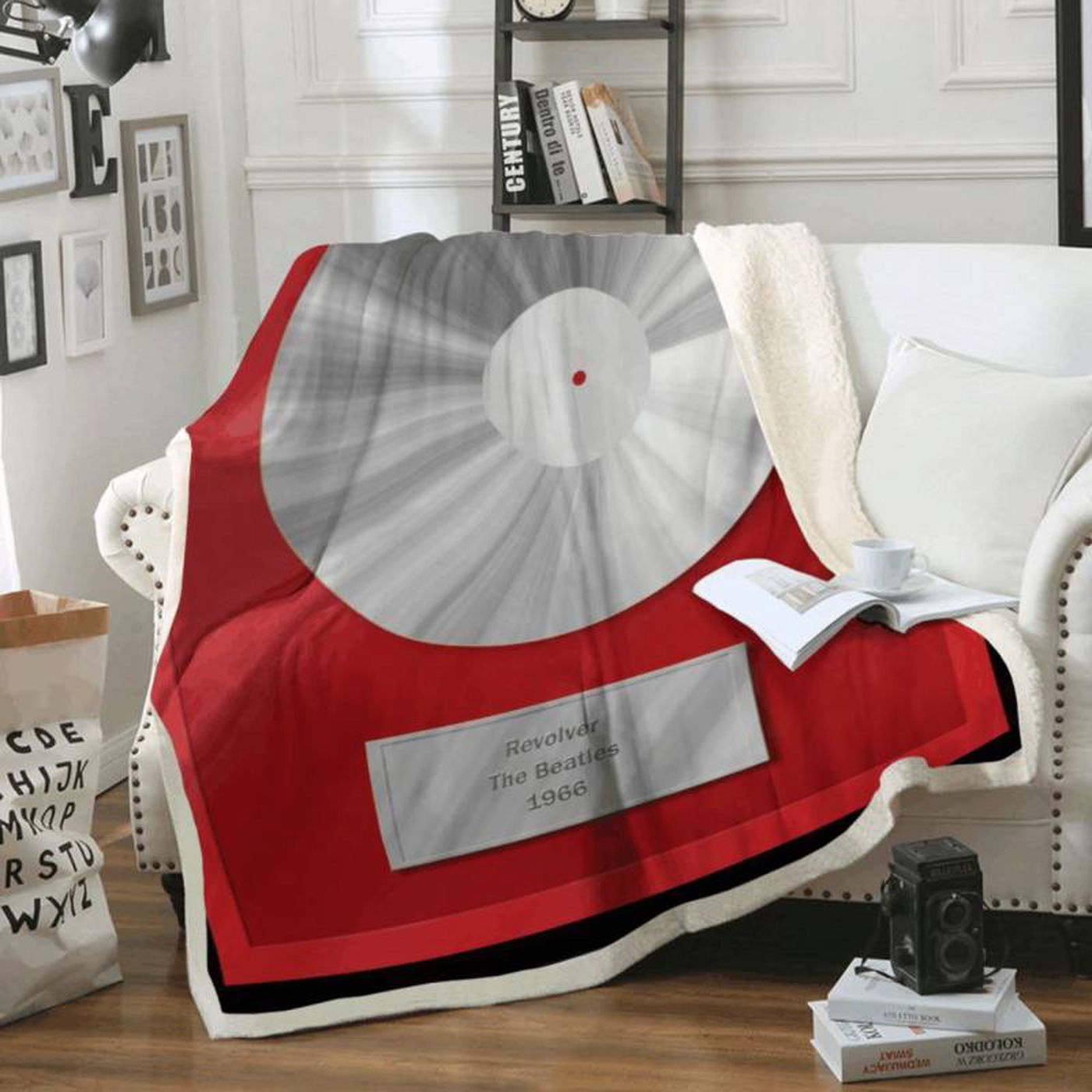Revolver The Beatles Band 1966 Fleece Blanket: Cozy Tribute to Iconic British Rock Legends