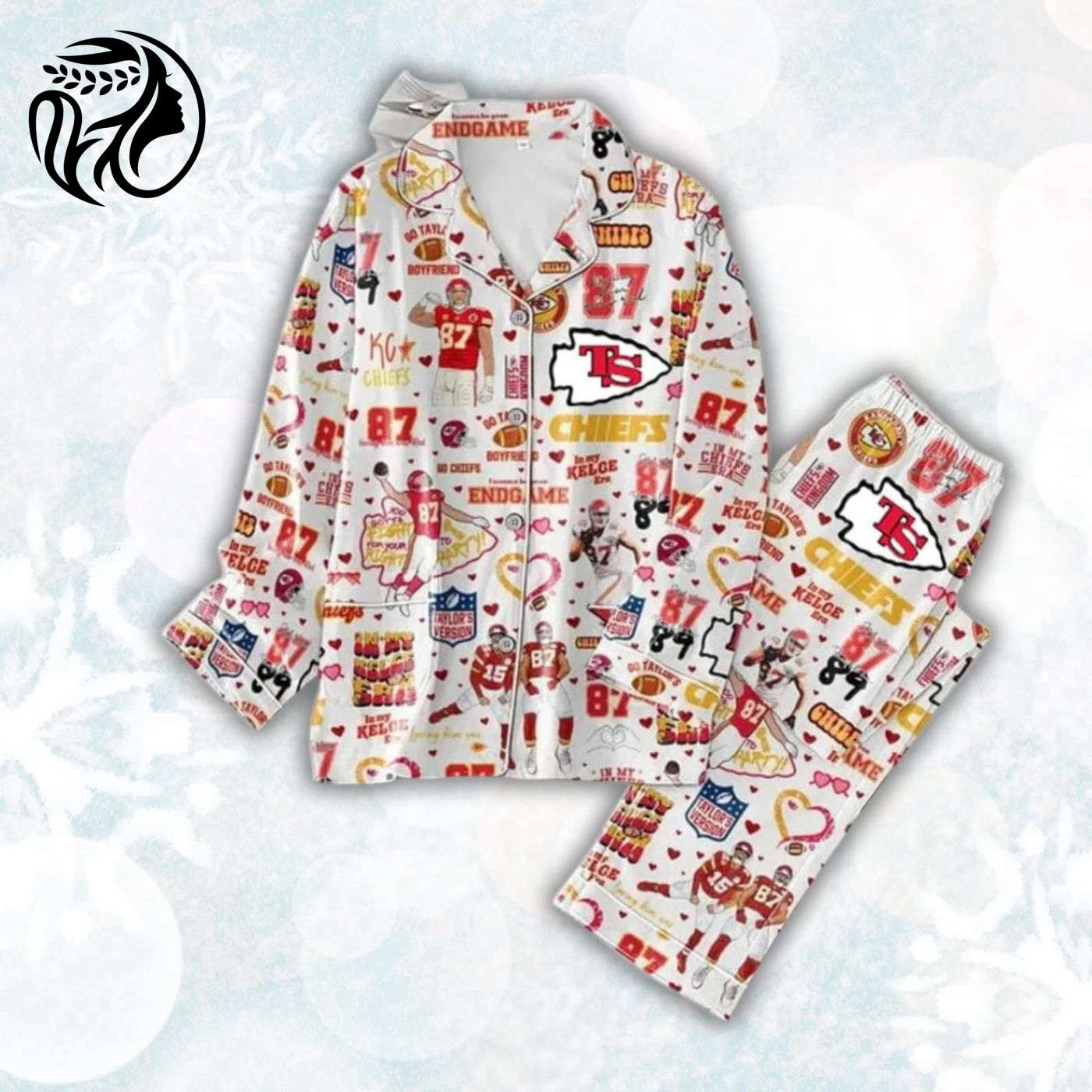 Cozy Taylor Kelce Christmas Pajama Set: Perfect Holiday Gift for Taylor & Travis