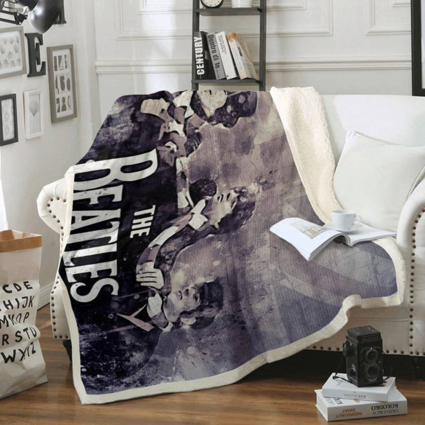 The Beatles Fleece Blanket: A Must-Have for Beatles Lovers & Collectors!