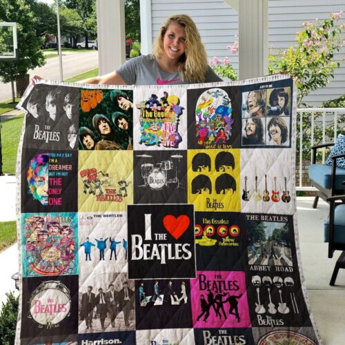 The Beatles Quilt Blanket Gift: Cozy Up with Iconic Band Artwork – Limited Edition Collectible