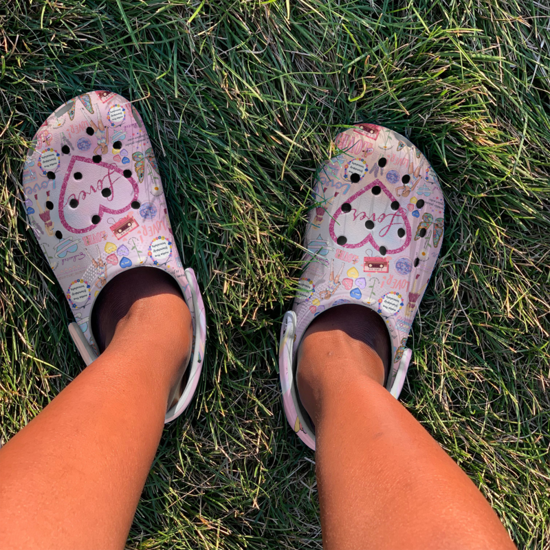 Shop the Stylish Taylor Swift Pink Clogs – Perfect Gift for Swifties on The Eras Tour! ๐ถ Shop the Stylish Taylor Swift Pink Clogs – Perfect Gift for Swifties on The Eras Tour! ๐ถ