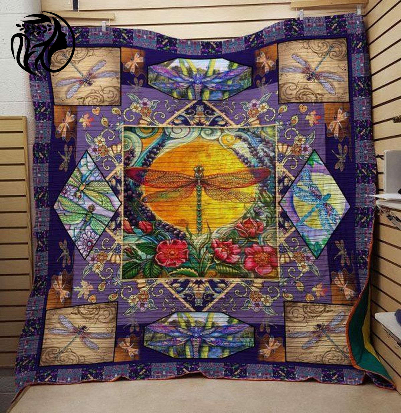 Dragonfly and Flower Quilt: Vibrant Handmade Bedding for Nature Lovers