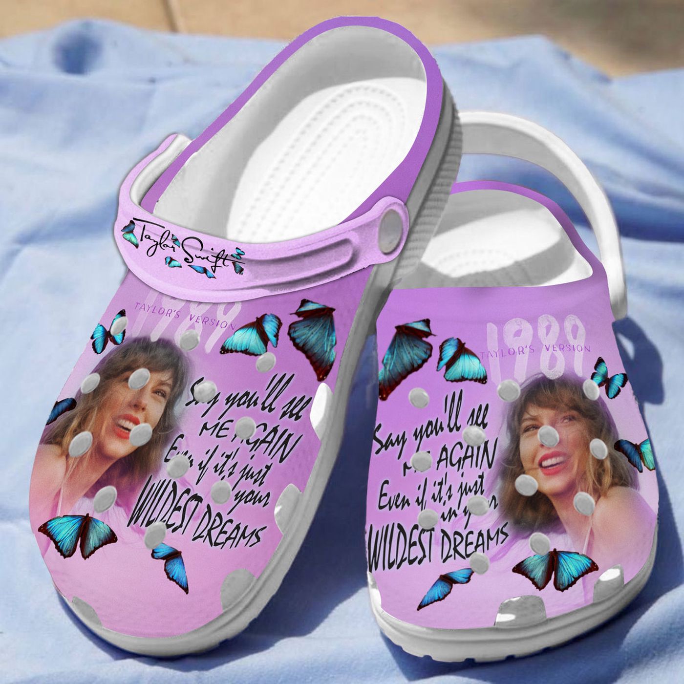 Stylish Taylor Swift Taylor’s Version Purple Clogs Shoes – New Design for Classic Fashionistas Stylish Taylor Swift Taylor’s Version Purple Clogs Shoes – New Design for Classic Fashionistas