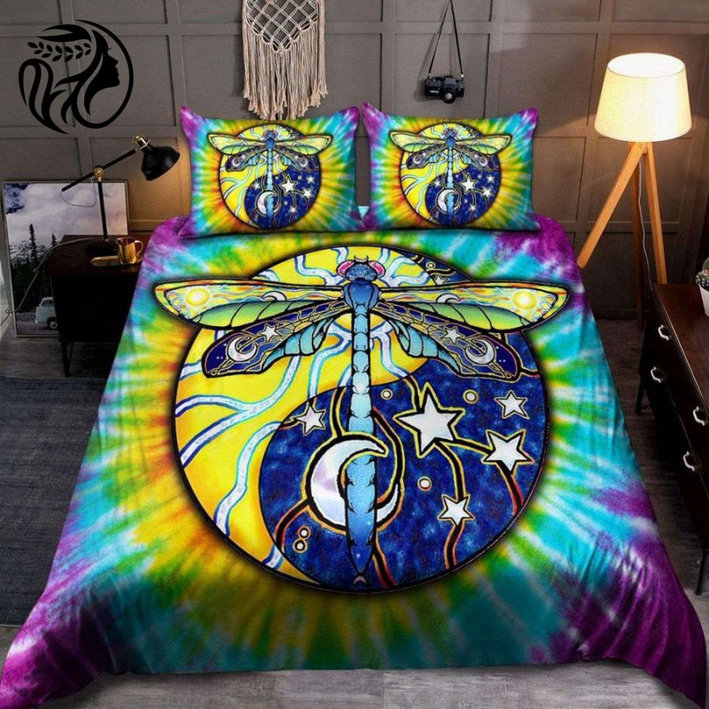 Exquisite White Peacock & Flower Duvet Set: Luxurious Bedding for a Serene Retreat